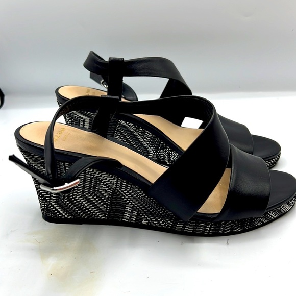 Cole Haan sandals size 7.5B - Picture 4 of 8
